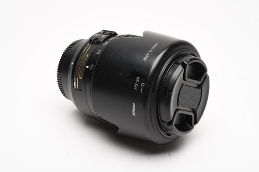 Nikon AFS Nikkor 55-200mm F4-5.6G ED DX VR zoom lens, caps, hood, Nice