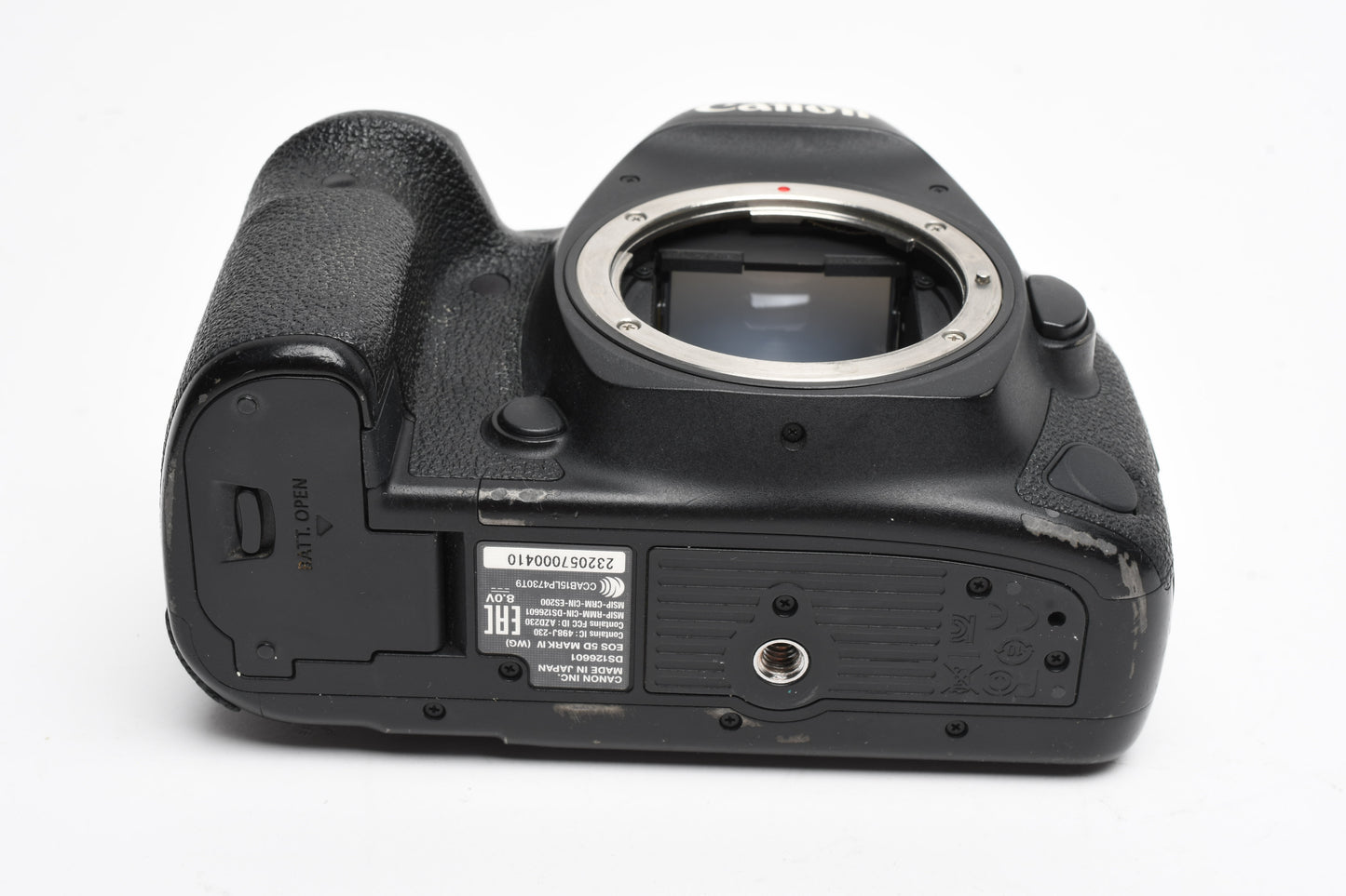 Canon EOS 5D Mark IV Body w/Batt, Charger, 162K Acts, Works great!
