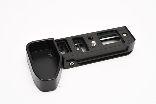 Wepoto A74P Expansion Grip with Quick Release Plate for Arca, Sony A7 IV