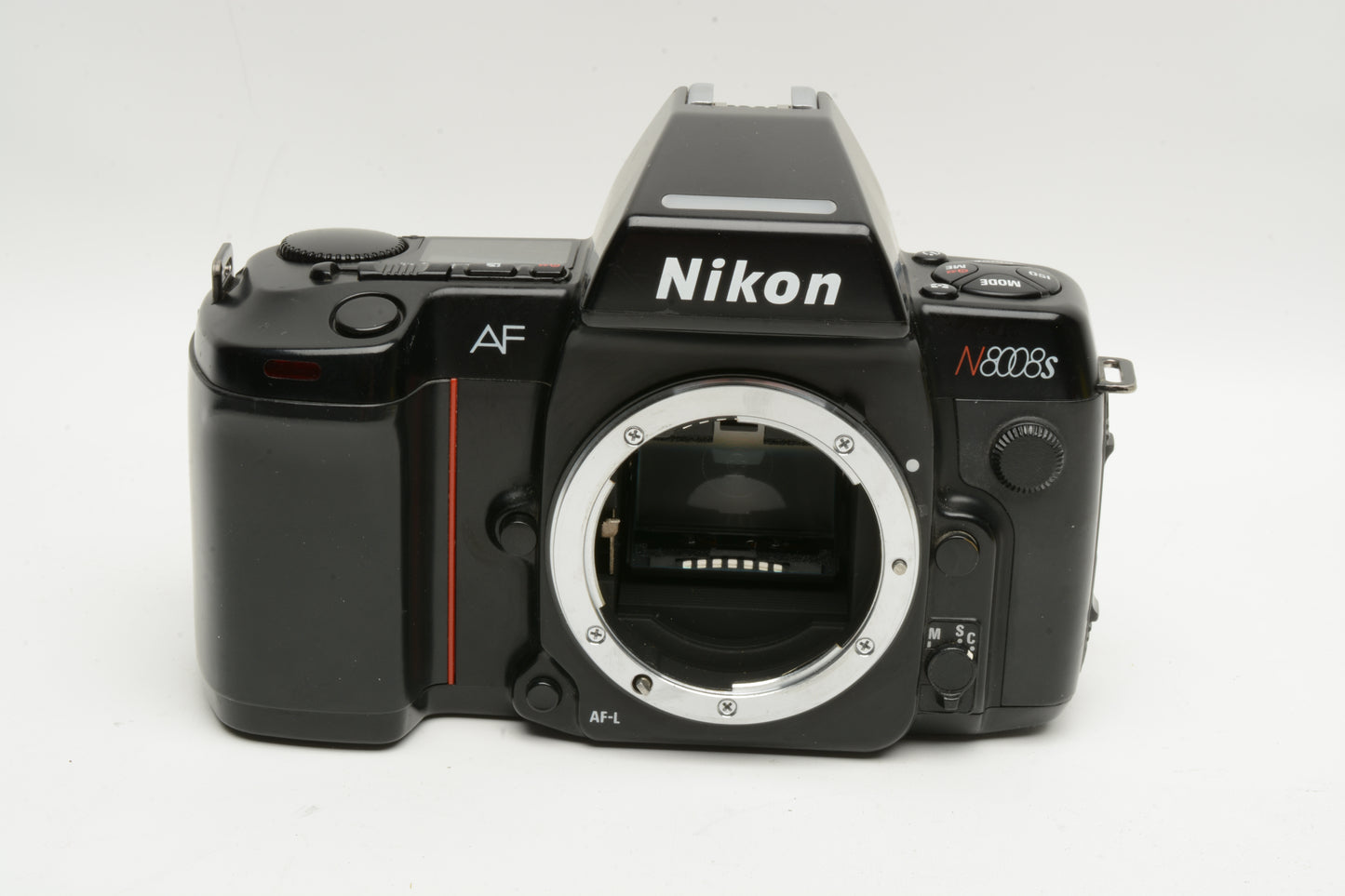 Nikon N8008s 35mm SLR Body, cap, tested, Good!
