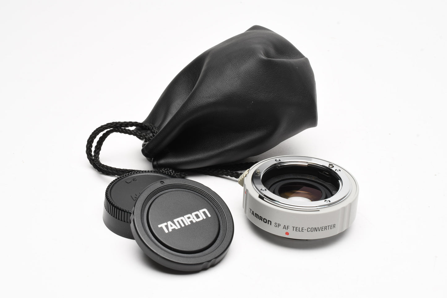 Tamron SP AF 1.4x Teleconverter 140F-FNs for Nikon F mount Pouch, Caps