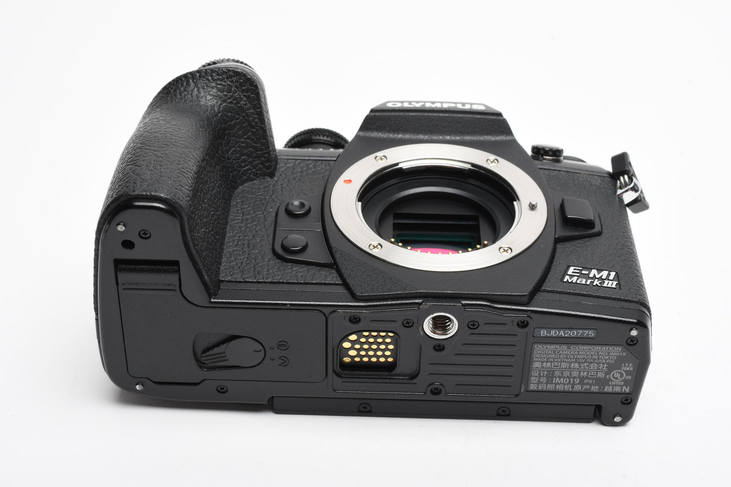 Olympus OM-D E-M1 Mark III Mirrorless Body, 45,911 Acts, 2X Batts, Nice!