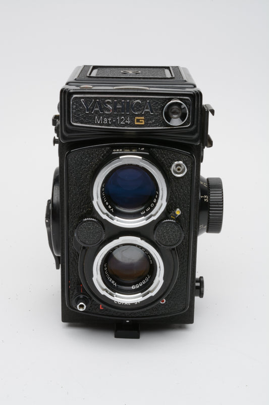 Yashica Mat 124G 120 TLR camera w/80mm f3.5 lens, tested, works great, nice!