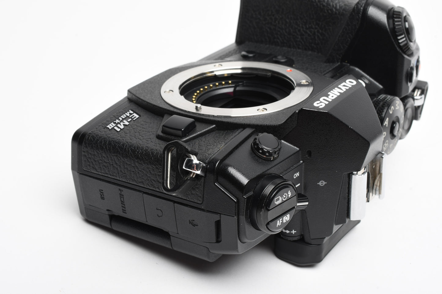 Olympus OM-D E-M1 Mark III Mirrorless Body, 45,911 Acts, 2X Batts, Nice!