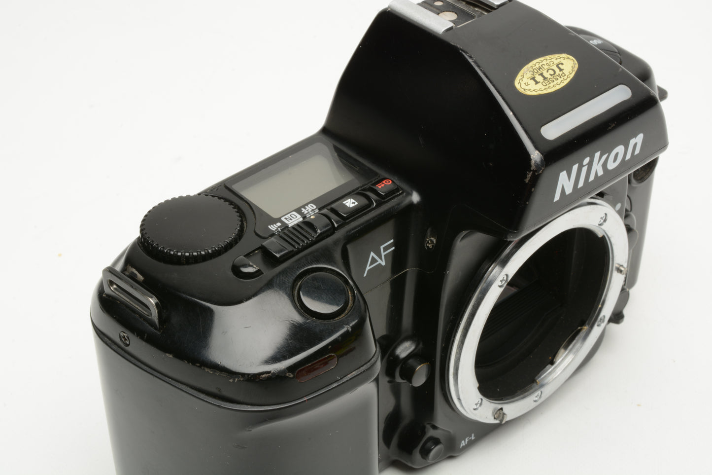 Nikon N8008 35mm SLR Body, cap, tested, good!