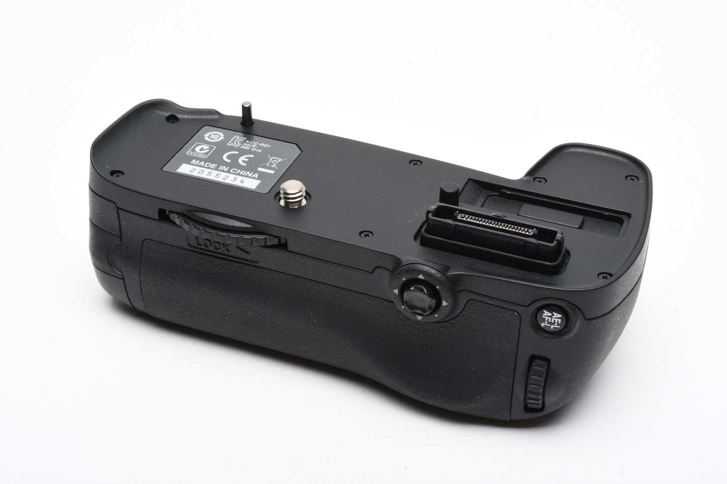 Nikon MB-D14 Battery Grip, Lithium and AA trays, Very clean, Tested