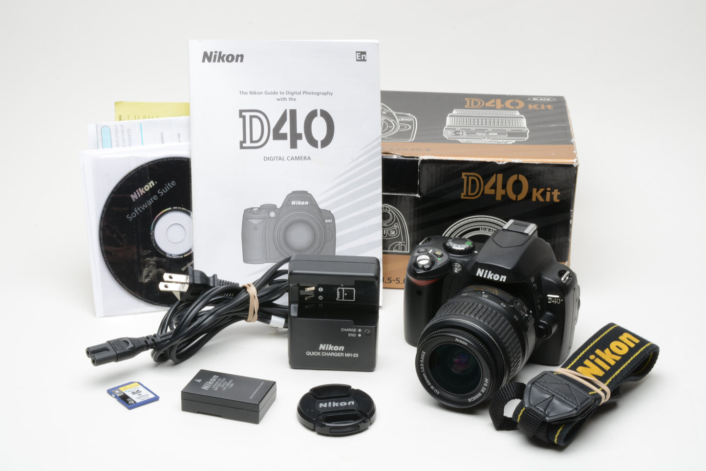 Nikon D40 DSLR body w/Nikkor 18-55mm f3.5-5.6G ED II, batt+charger+SD, 5686 Acts!