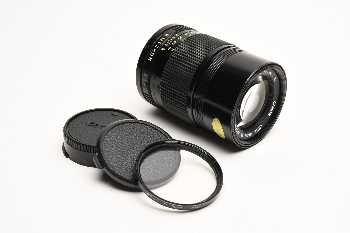 Canon FD 135mm f3.5 Portrait lens, caps, UV Very clean & sharp!