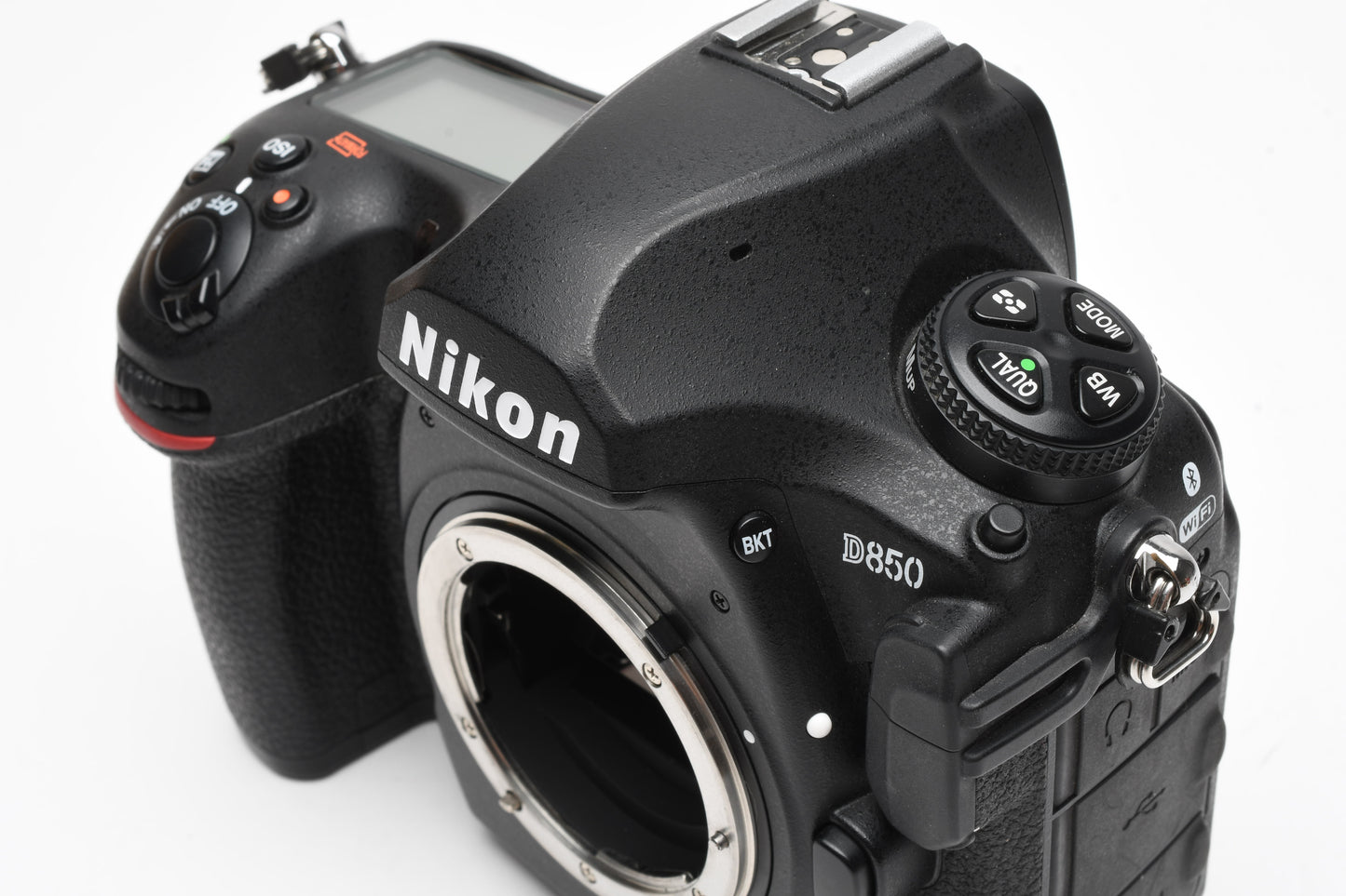 Nikon D850 DSLR Body w/batt+charger Only 17,107 Acts, Clean, Boxed, USA