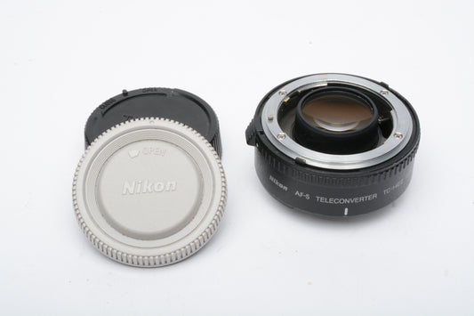 Nikon AF-S TC-14E II 1.4X Teleconverter, caps, clean & sharp!