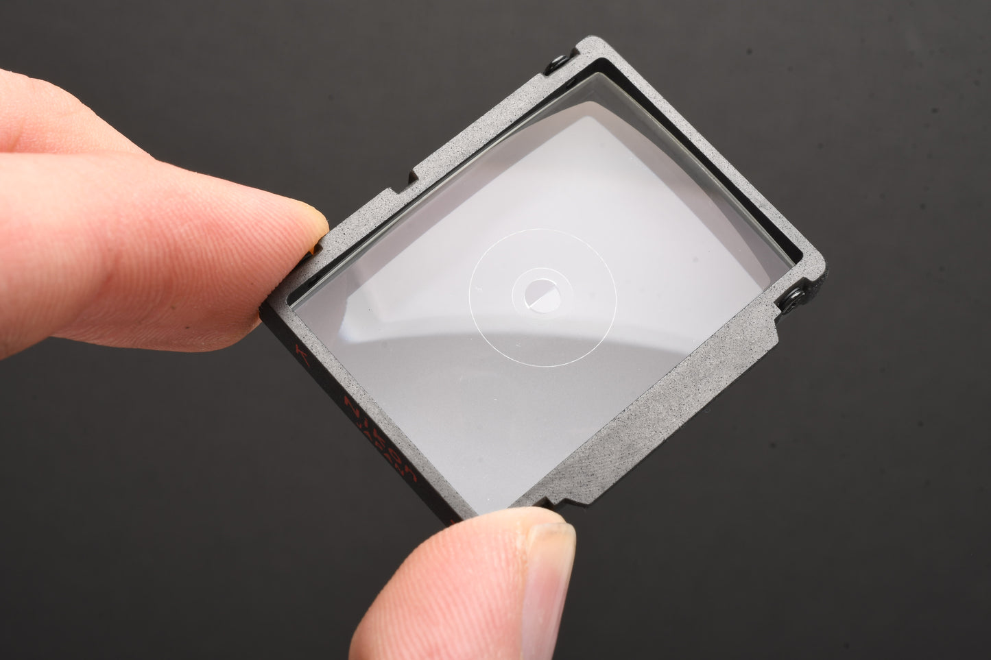 Nikon F3 Split Image Focusing Screen Type K Red Dot in box/Case for F3 Series