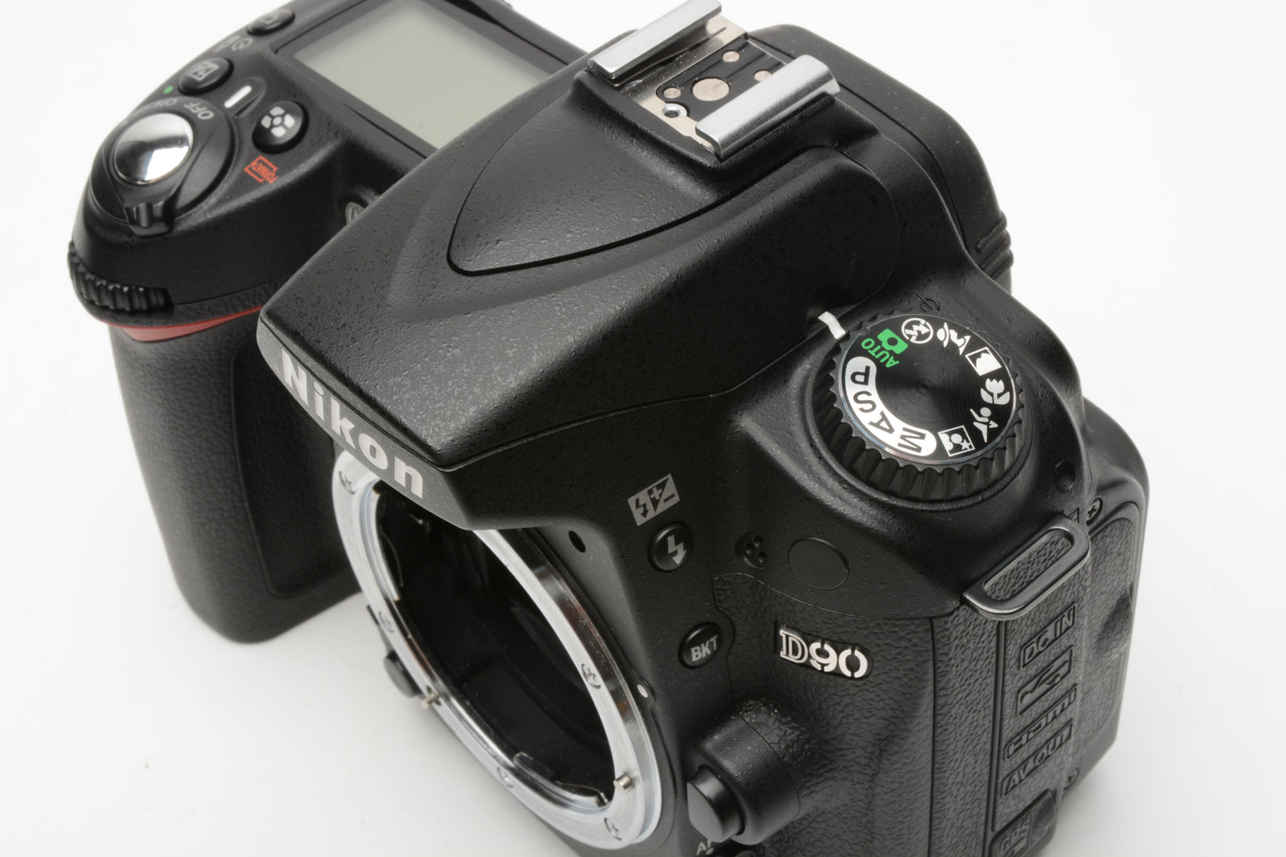 Nikon D90 DSLR body, batt, charger, strap, Only 4872 Acts, very clean, tested