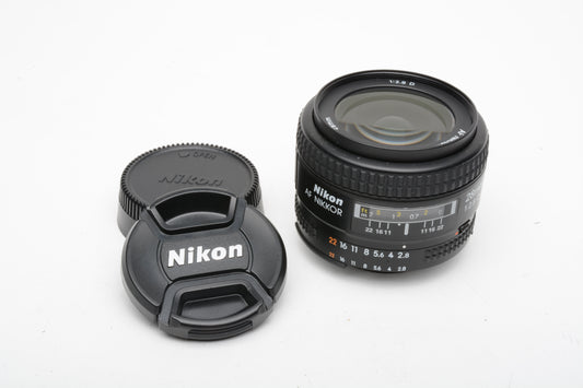 Nikon AF 28mm f2.8D wide lens, caps nice & clean!