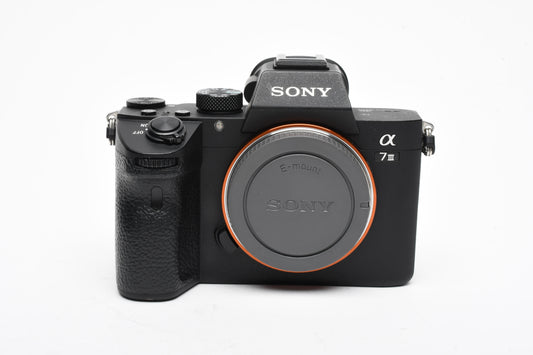 Sony A7 III Mirrorless Body, batt+charger, 10,986 Acts! Mint-