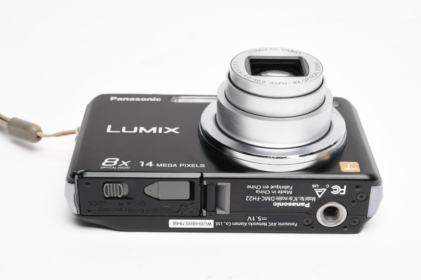 Panasonic Lumix DMC-FH22 14.1MP Digital Point&Shoot, batt+charger, *Read