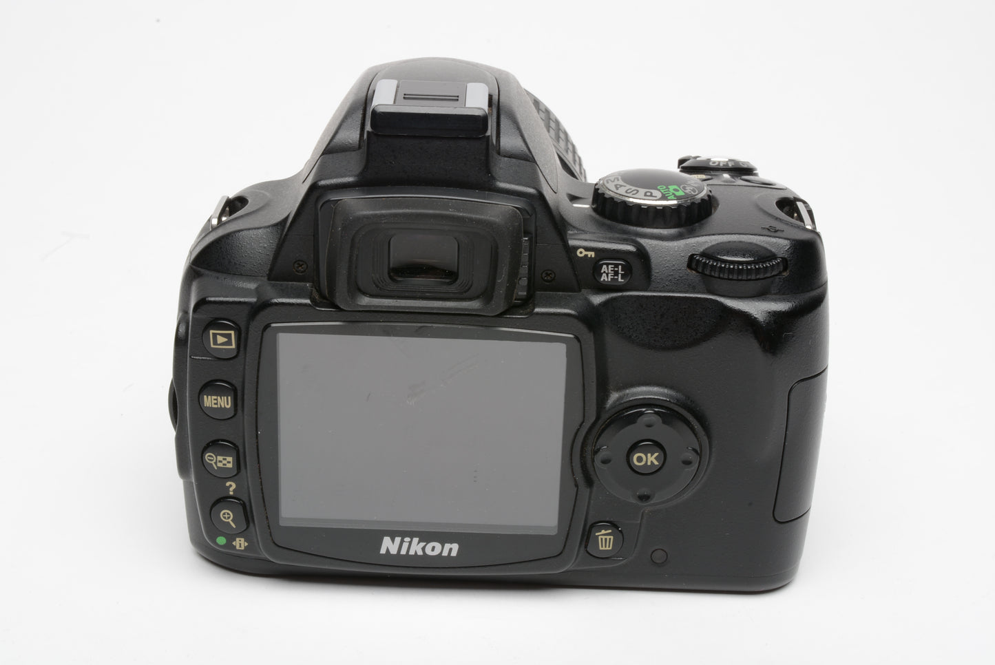 Nikon D40X body w/Nikkor 18-55mm f3.5-5.6 G VR II, 2batts, charger, Only 7833 acts!