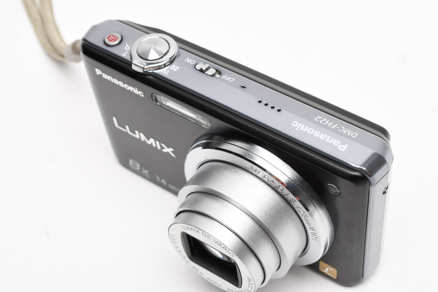 Panasonic Lumix DMC-FH22 14.1MP Digital Point&Shoot, batt+charger, *Read