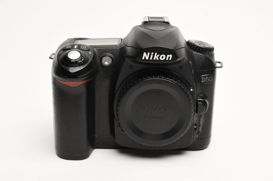 Nikon D50 DSLR body Only w/Batt+charger 17K Acts
