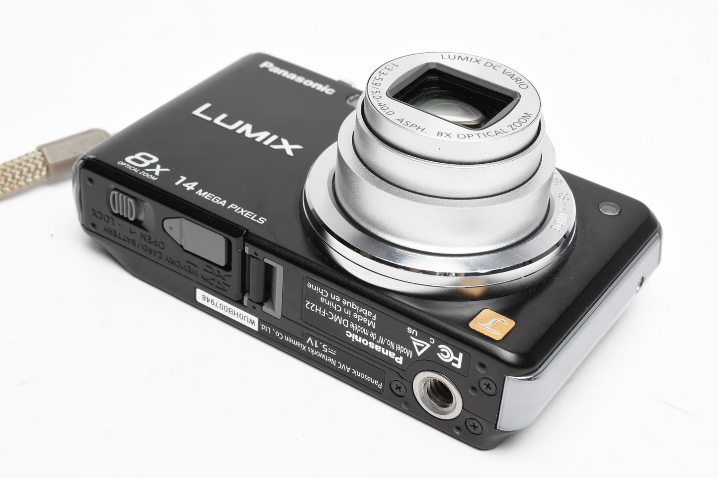 Panasonic Lumix DMC-FH22 14.1MP Digital Point&Shoot, batt+charger, *Read