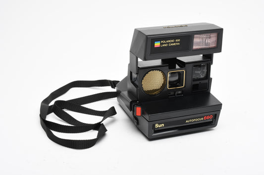 Polaroid Sun 660 AF Instant camera, good working, tested, w/Strap