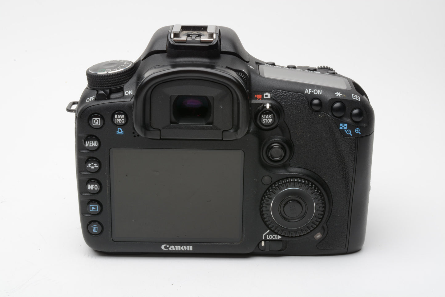 Canon EOS 7D 18MP DSLR body w/2batts, charger, grip, strap, 13K Acts!