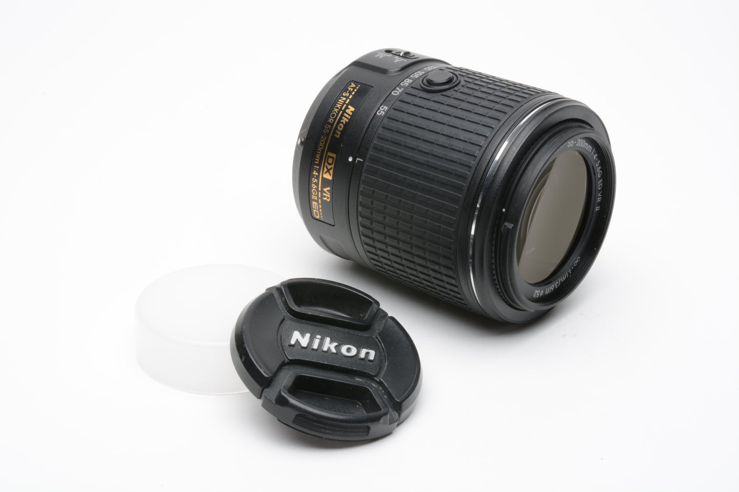 Nikon AF-S Nikkor 55-200mm f4-5.6GII ED VR DX zoom lens, caps+manual