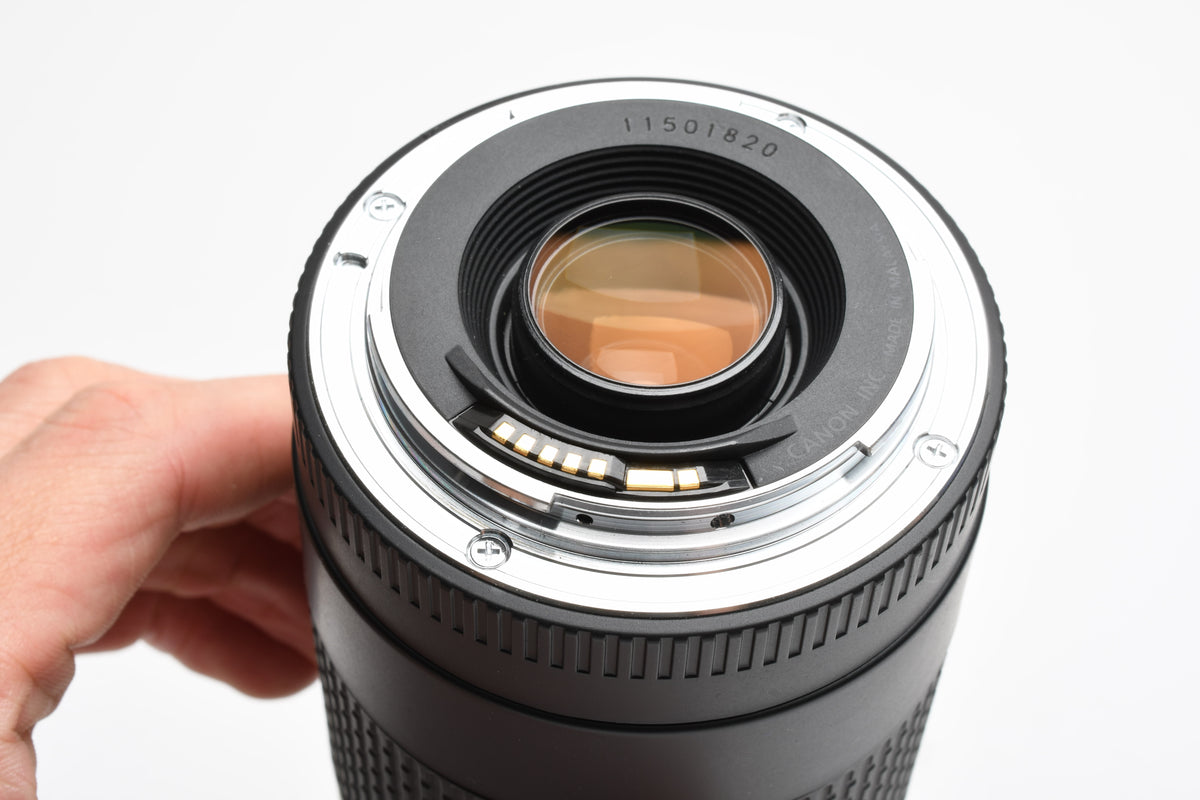 Canon EF 75-300mm f4-5.6 III USM Telephoto zoom lens, Caps