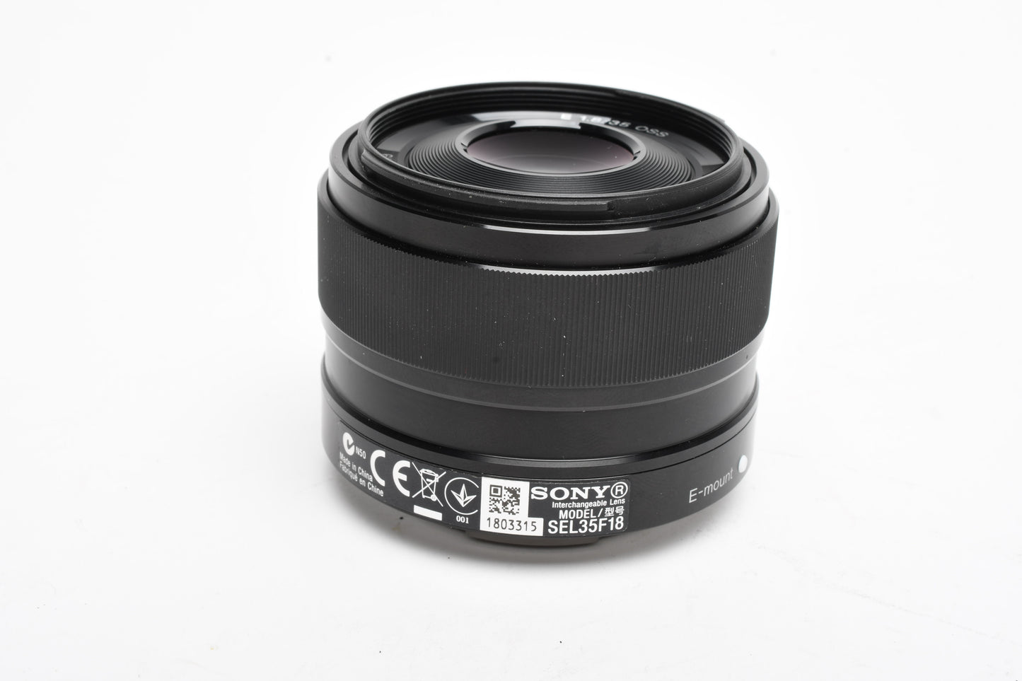Sony 35mm f1.8 SEL35F18 wide angle E-mount lens, caps, hood, Good!