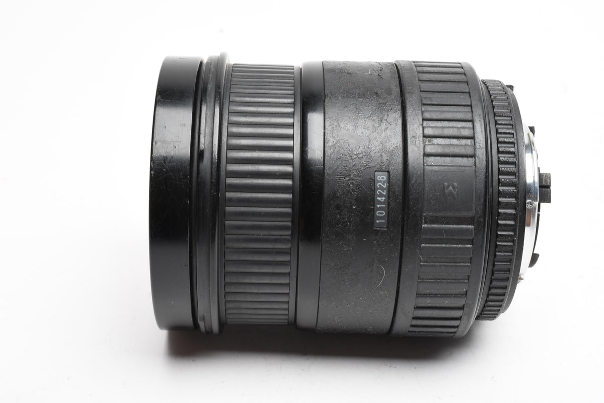 Sigma AF 28-70mm f2.8 Versatile zoom for Nikon AF +Hood, Good