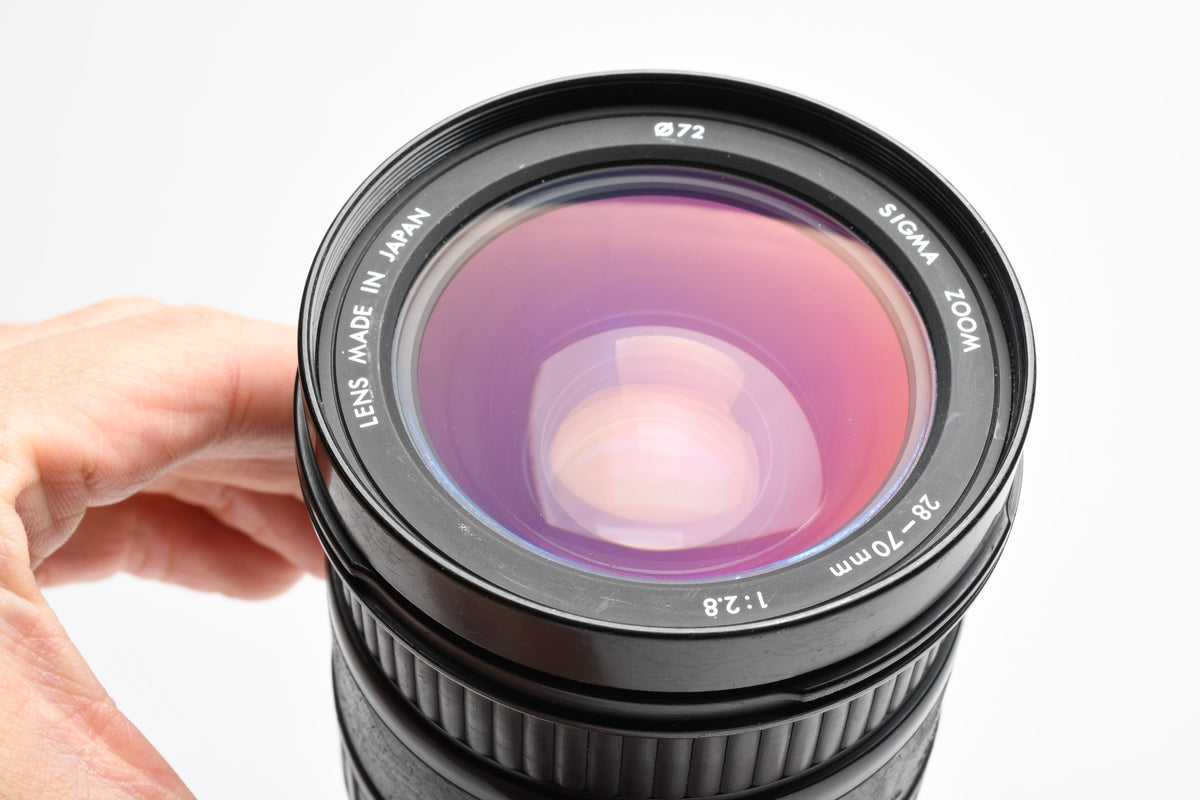 Sigma AF 28-70mm f2.8 Versatile zoom for Nikon AF +Hood, Good