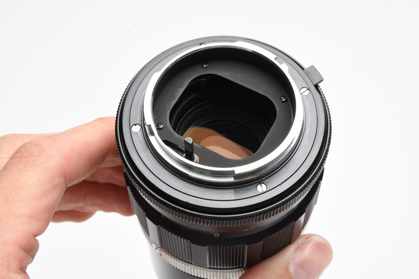 Minolta MC Tele Rokkor-PF 135mm f2.8 Portrait lens, Very sharp! *Read