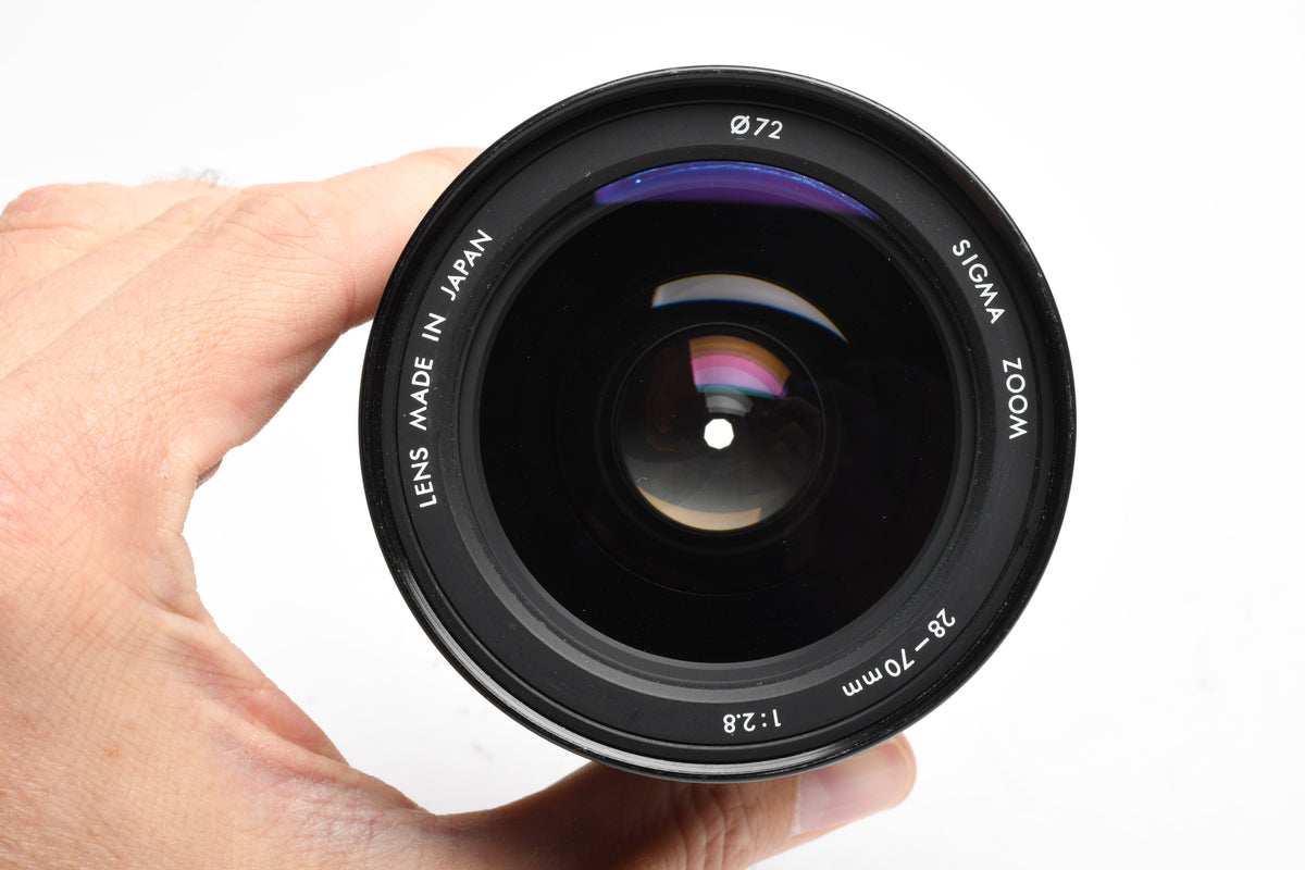 Sigma AF 28-70mm f2.8 Versatile zoom for Nikon AF +Hood, Good