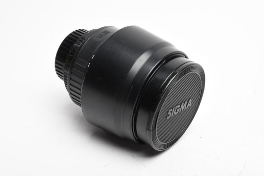 Sigma AF 28-70mm f2.8 Versatile zoom for Nikon AF +Hood, Good