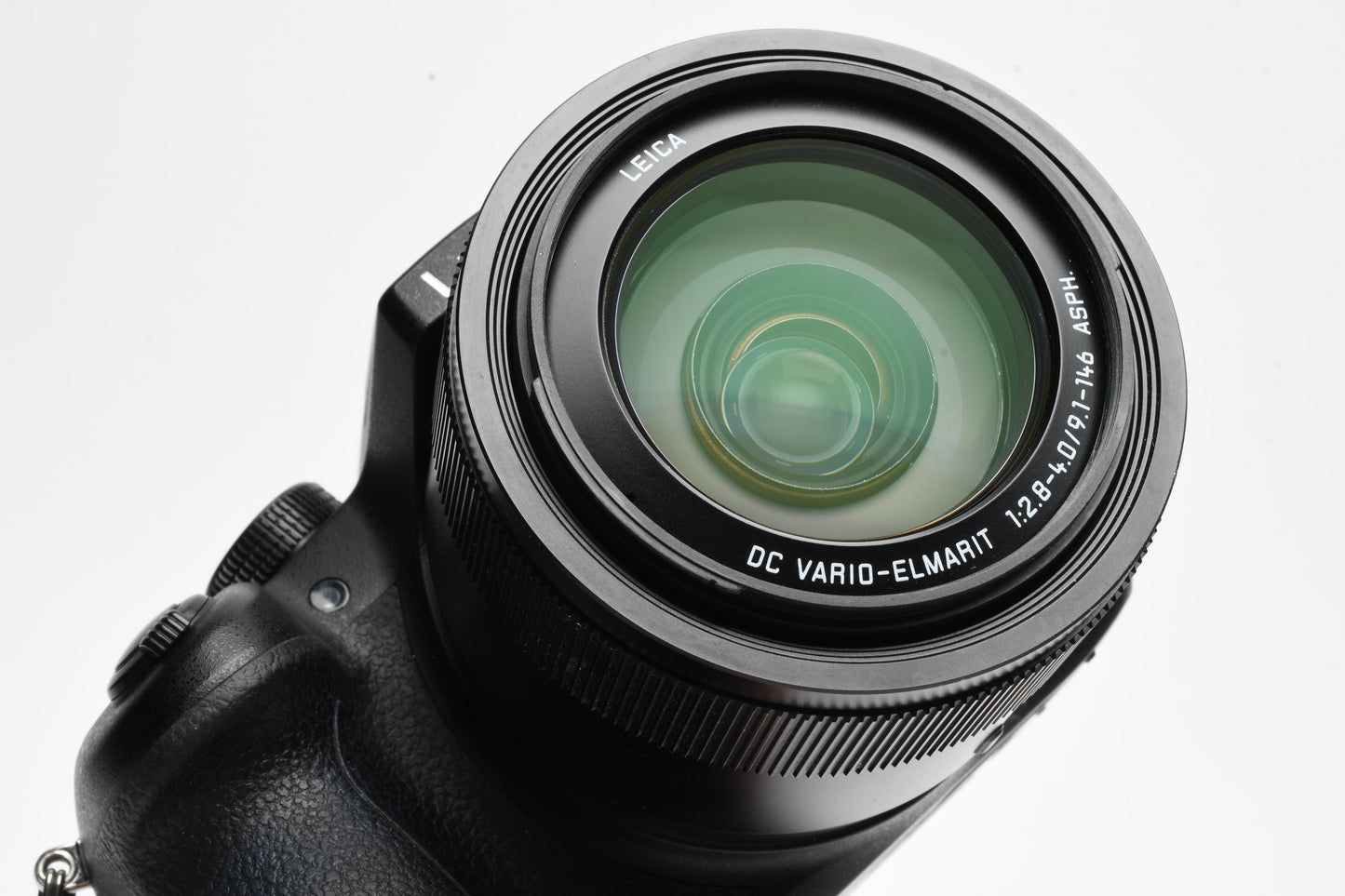 Panasonic Lumix DMC-FZ1000 Digital Point&Shoot w/25-400mm, 2batts, Great!