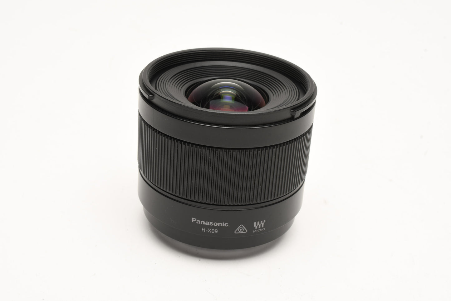 Panasonic Lumix 9mm f1.7 Leica DG Summilux Micro 4/3 Mount, Hood, Mint-