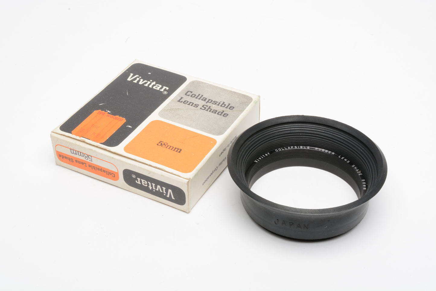 Vivitar 58mm Rubber collapsible lens shade NIB