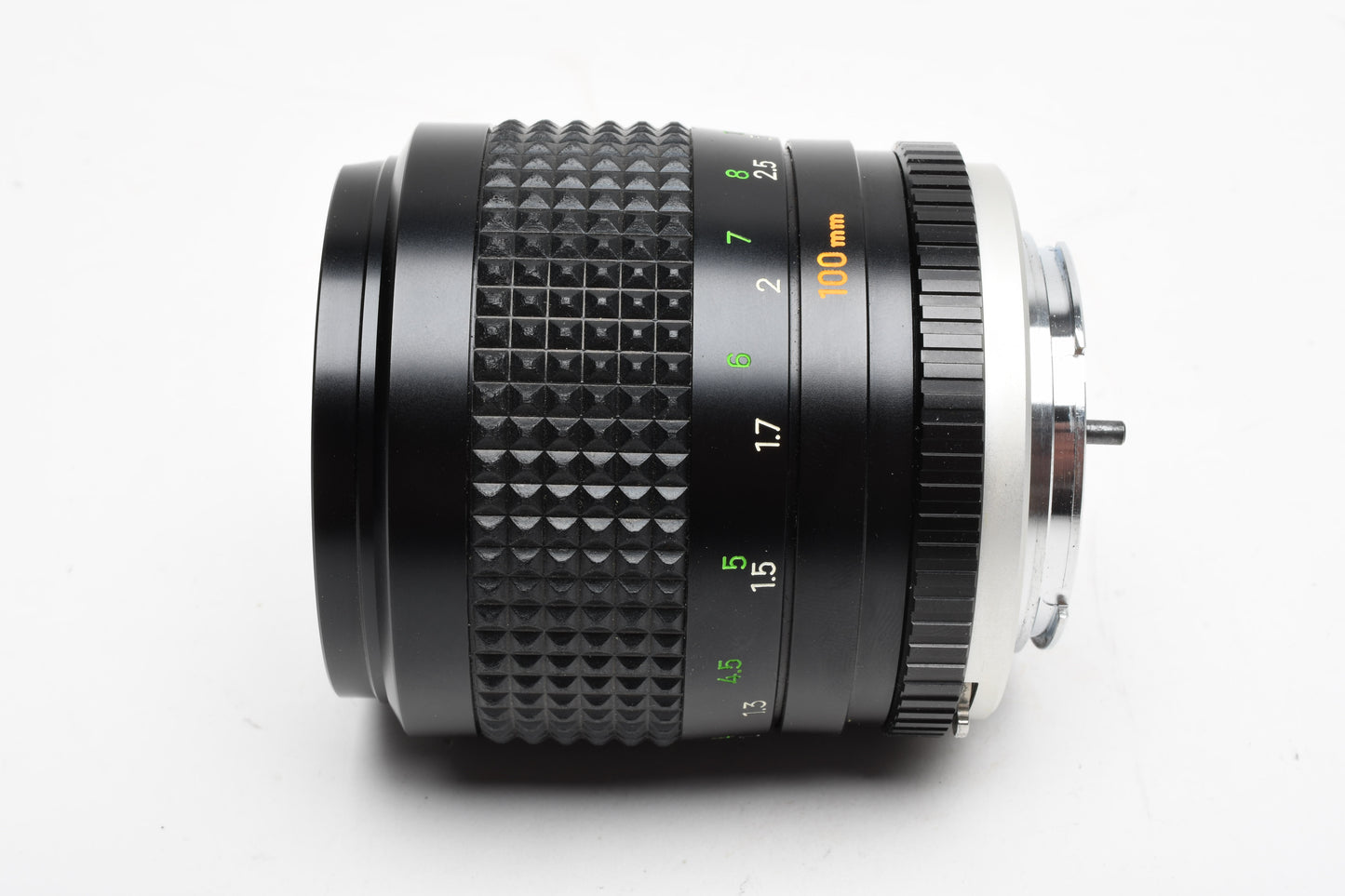 Minolta Rokkor-X 100mm f2.5 MD lens, Hood, Cap, Jewel case, Mint-