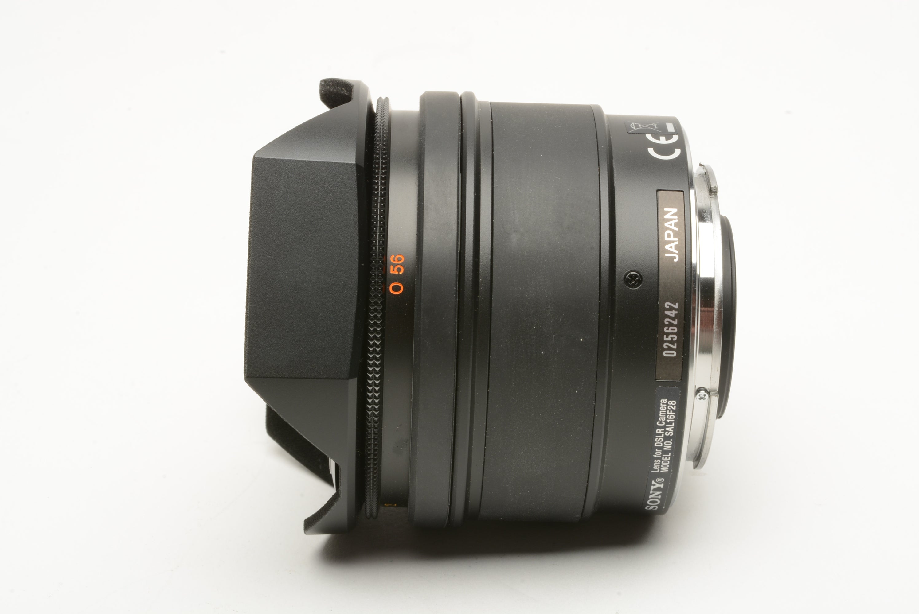 Sony 16mm F2.8 Fisheye lens SAL16F28 (SONY/Minolta A mount), caps