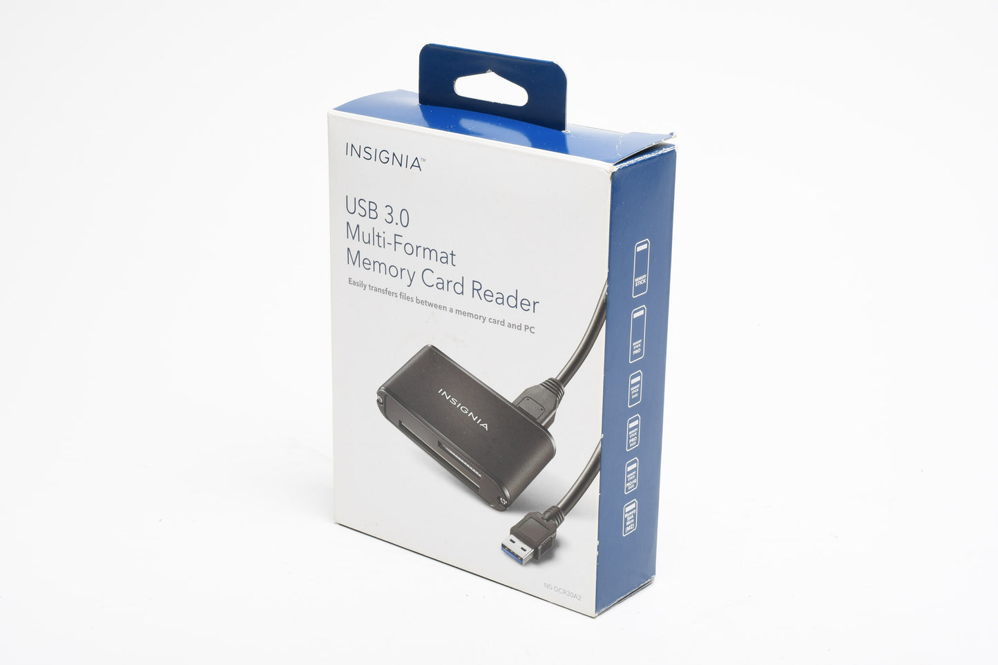 Insignia NS-DCR30A2 USB 3.0 Multi-Format Card Reader CF SD microSD