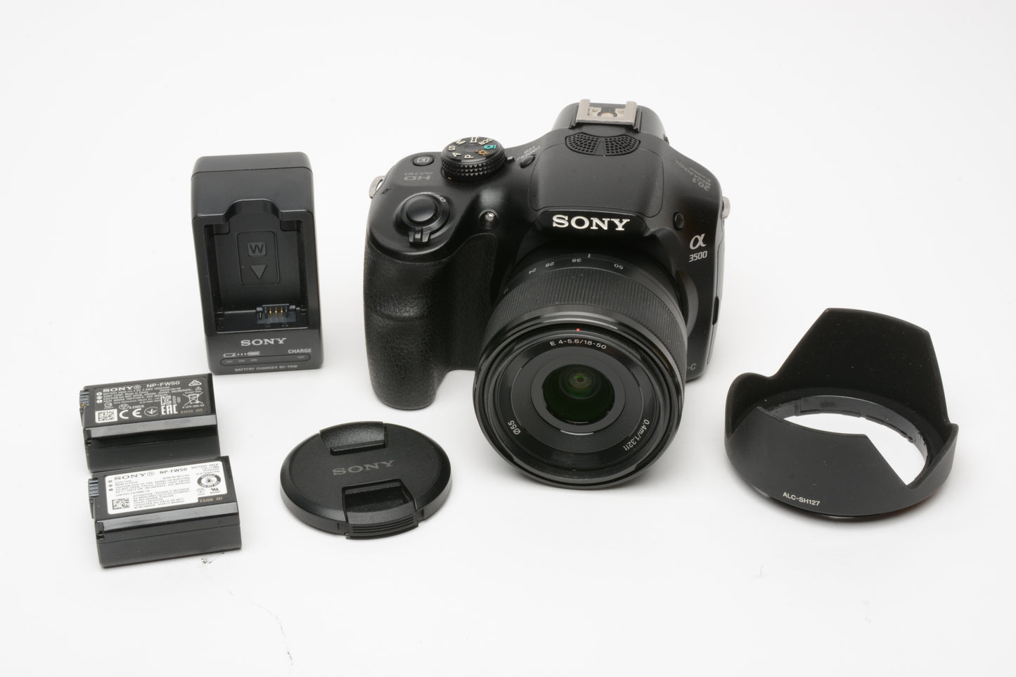 Sony A3500 20.1MP w/18-50mm f4-5.6 zoom, 2 batts, charger, Very clean, Tested