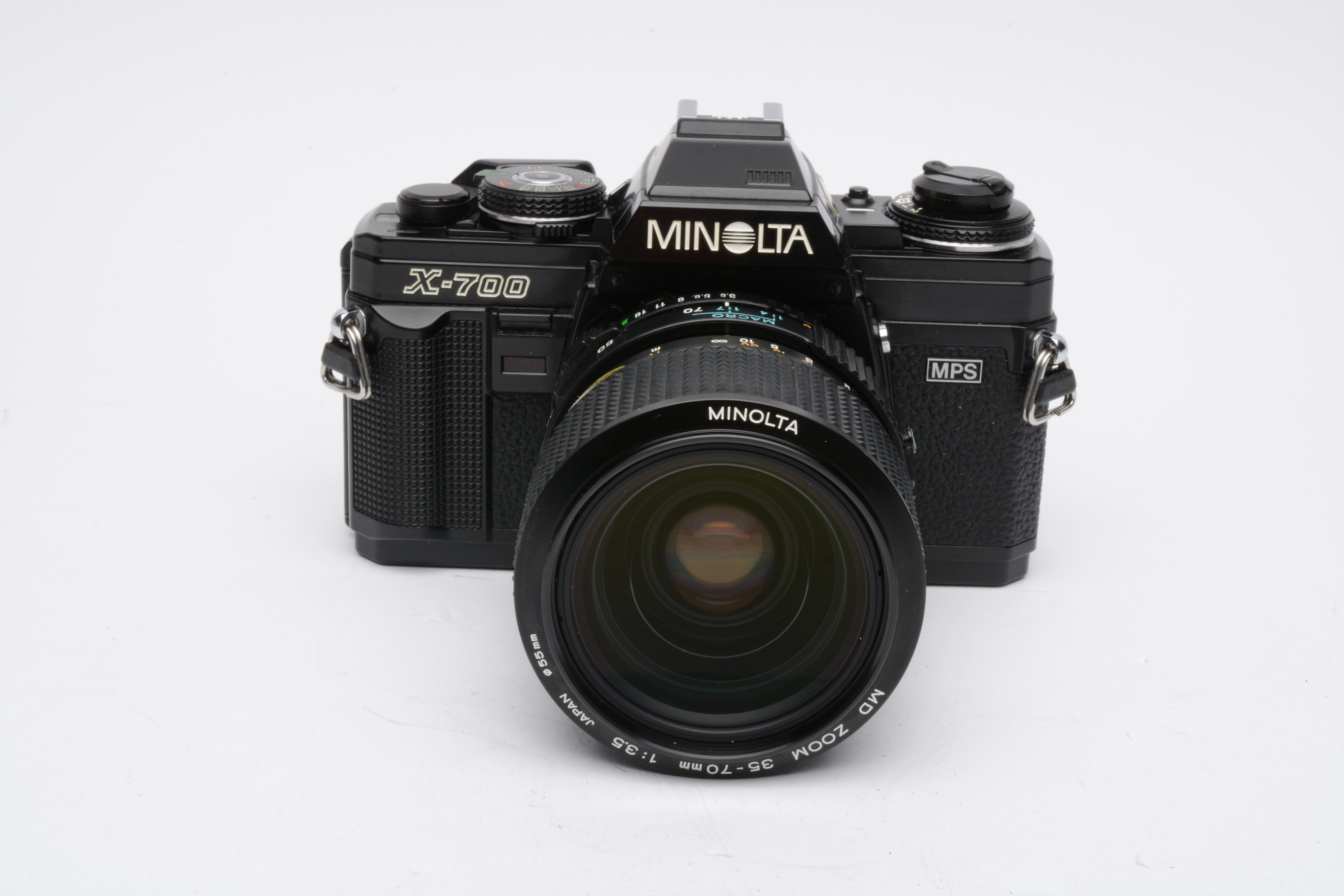 Minolta x700 + Tamron SP 2024 35 - 210. Wow.