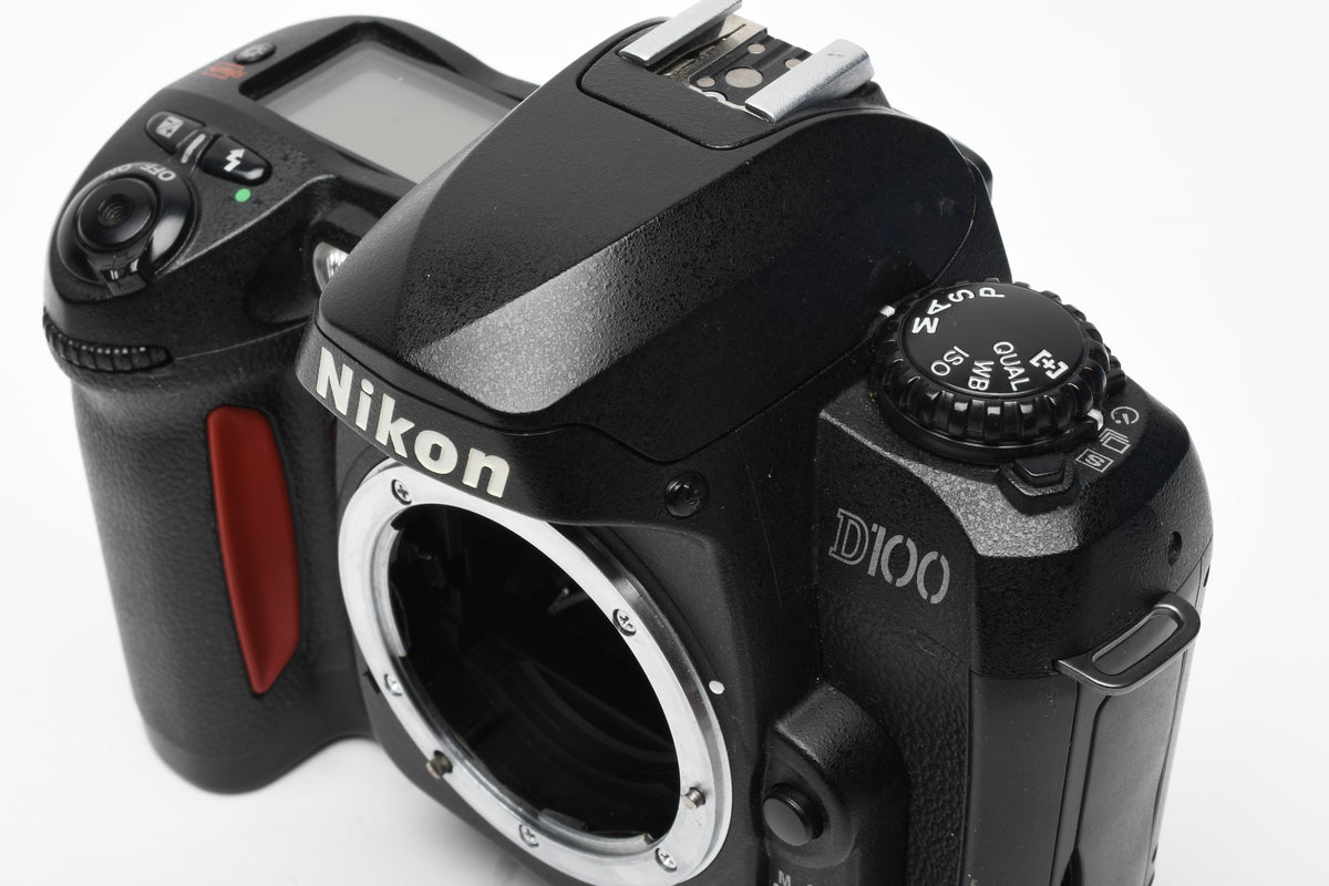 Nikon D100 6.1MP DSLR Body, batt, charger, manual, strap, CF, tested, Box