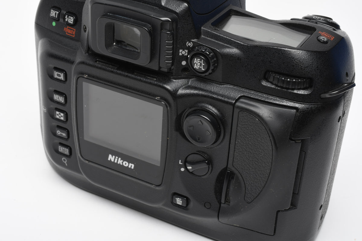 Nikon D100 6.1MP DSLR Body, batt, charger, manual, strap, CF, tested, Box