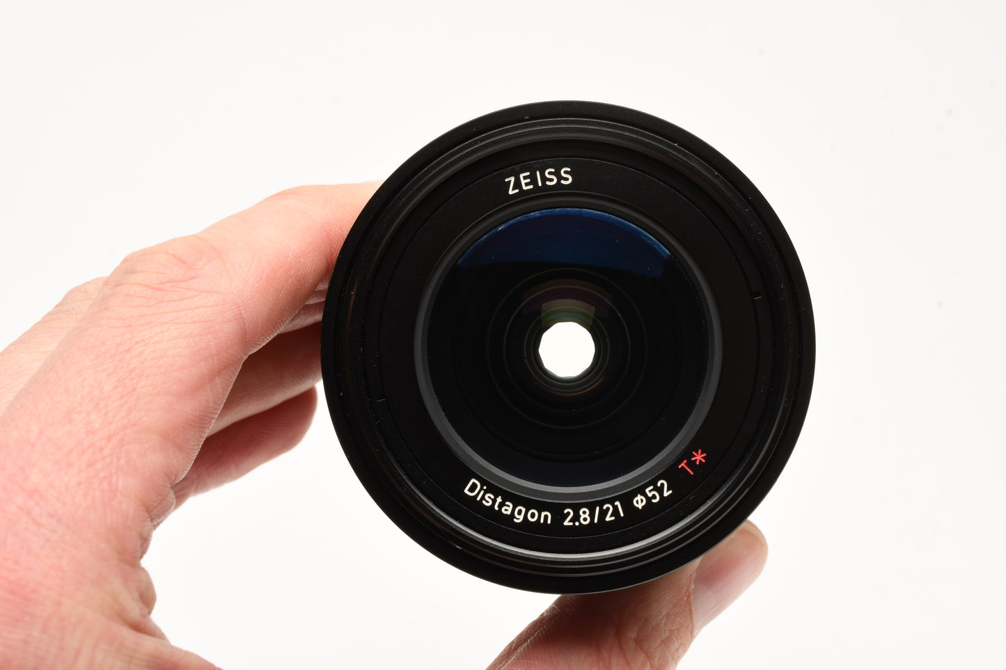 Zeiss Loxia 21mm F2.8 Wide lens for Sony E-Mount, Hood, Caps, Box