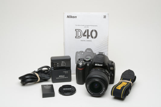 Nikon D40 DSLR body w/Nikkor 18-55mm f3.5-5.6G ED II , batt+charger+SD, 1680 Acts!