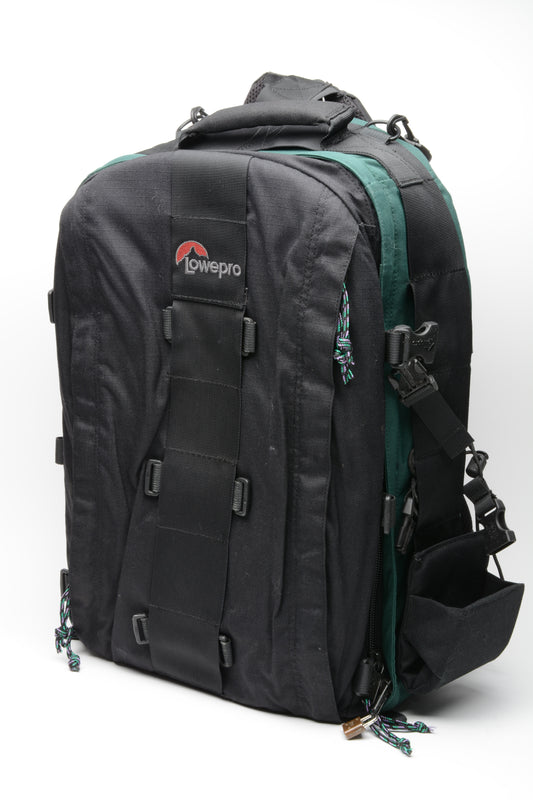 Lowepro Photo Trekker AW Large Camera Backpack (Green/Black) Very Clean