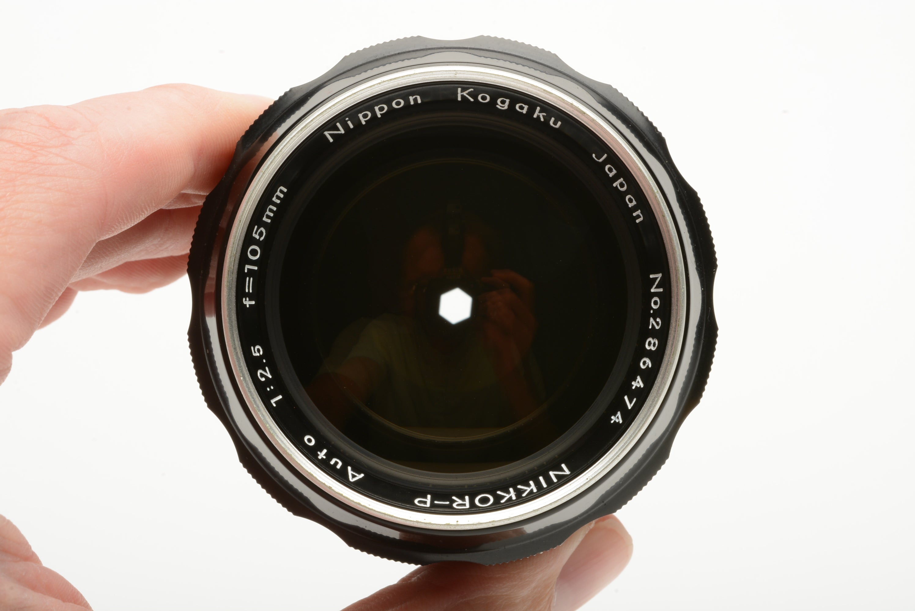 Nikon Nikkor-P 105mm f2.5 Non-AI Portrait lens, very clean and