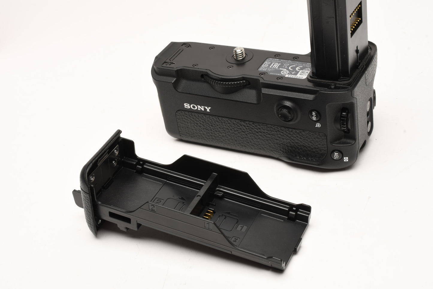 Sony VG-C3EM Vertical Battery Grip, barely used, boxed (USA)