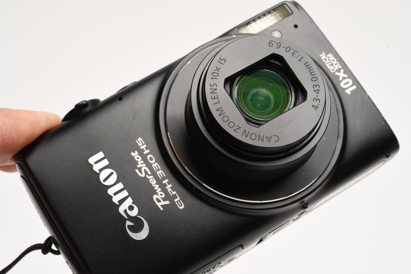 Canon Powershot Elph 330HS 12.1MP Digital Point&Shoot camera +32GB SD