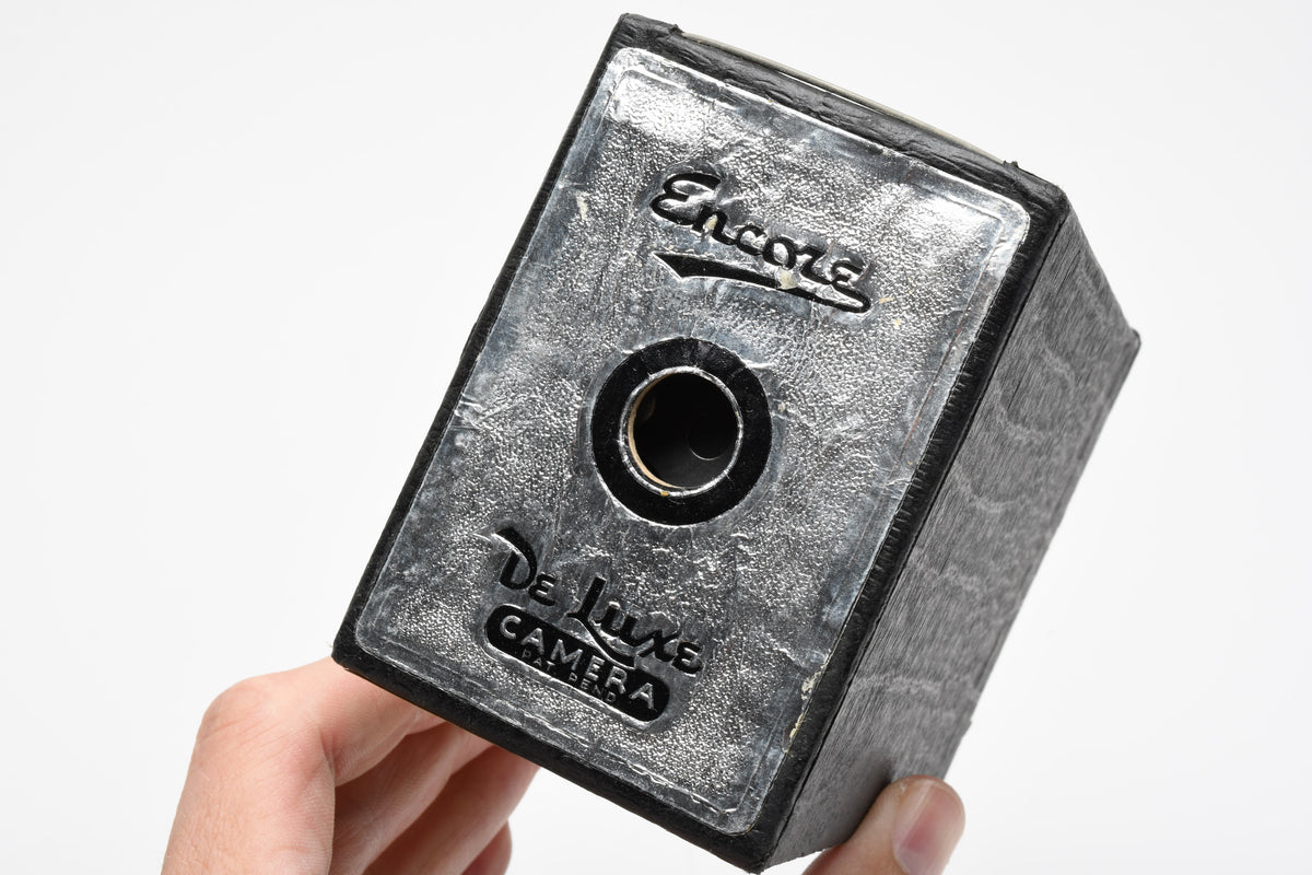 Encore Deluxe Box Camera, Boxed, Nice collector
